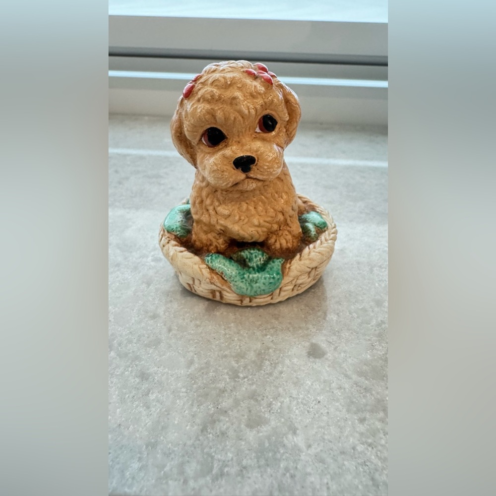 “Tudor” Woodlander Puppy Figurine